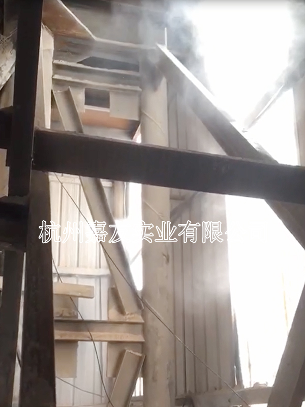昌腾碎石车间安装极悦“极悦注册”高压喷雾除尘系统